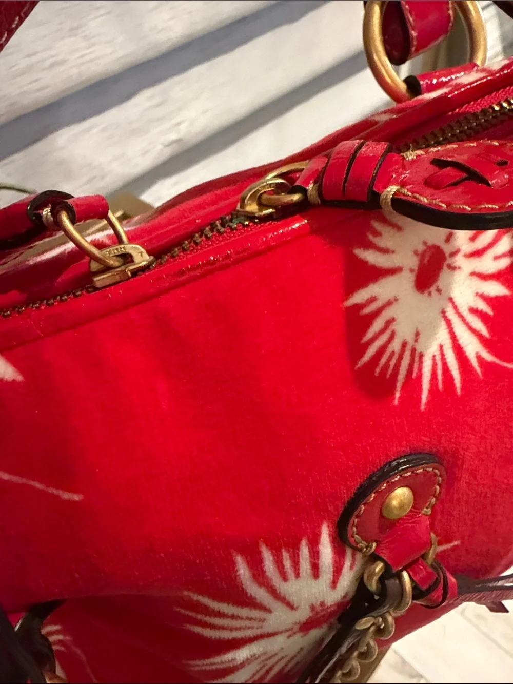 VTG EUC Juicy Couture Red and White Floral Velvet Satchel w Gold Bee Charmware